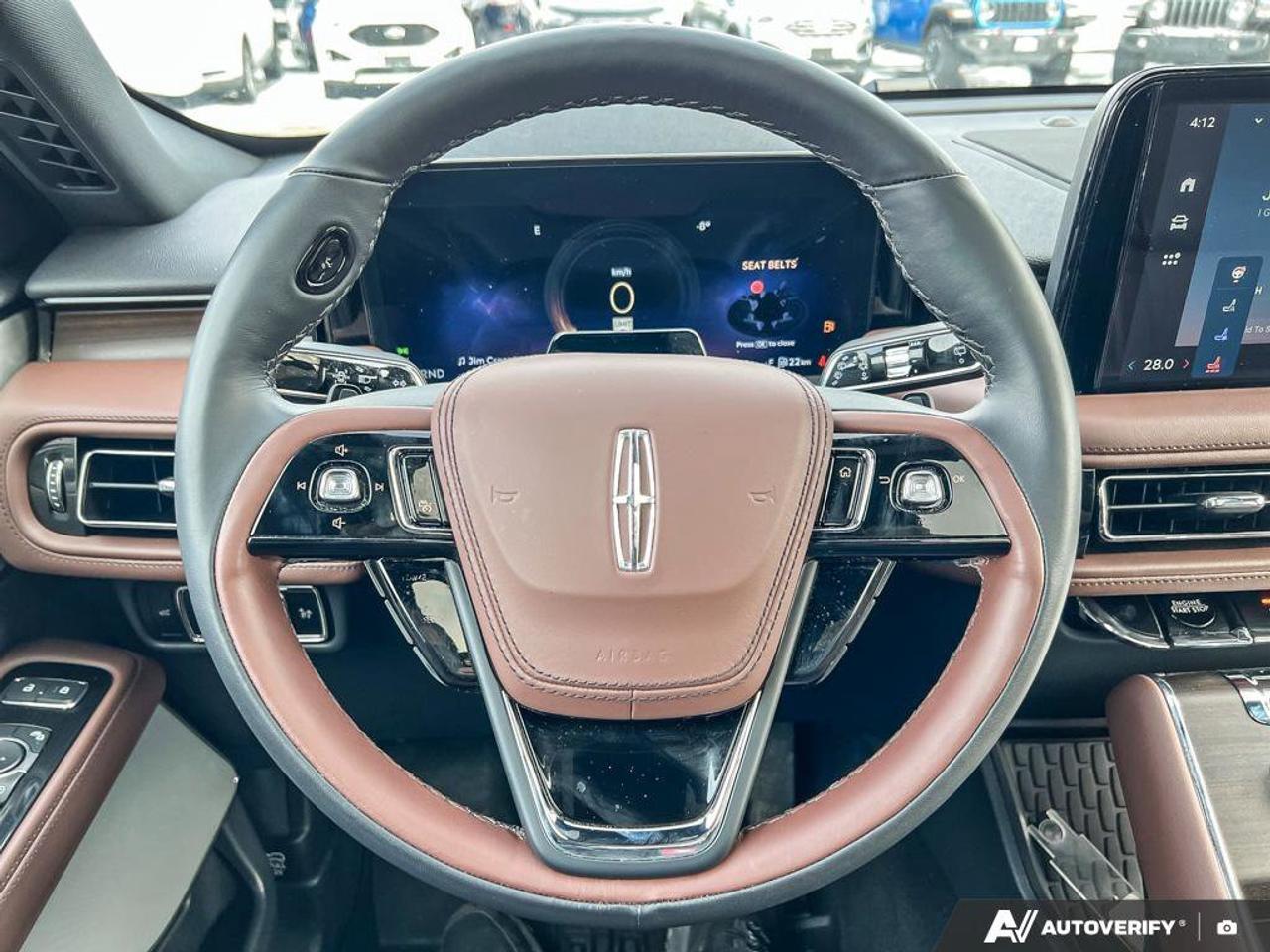 2025 Lincoln Aviator Reserve   HTD STEER WHEEL   HTD FRONT SEATS Photo