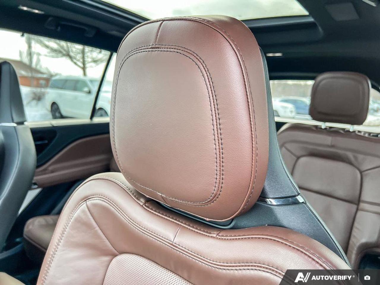 2025 Lincoln Aviator Reserve   HTD STEER WHEEL   HTD FRONT SEATS Photo
