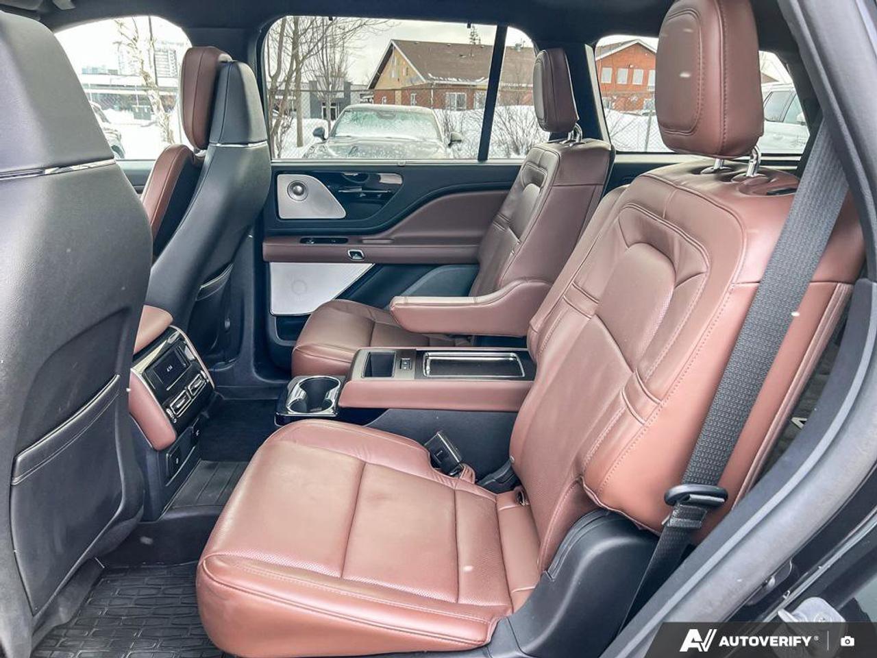 2025 Lincoln Aviator Reserve   HTD STEER WHEEL   HTD FRONT SEATS Photo