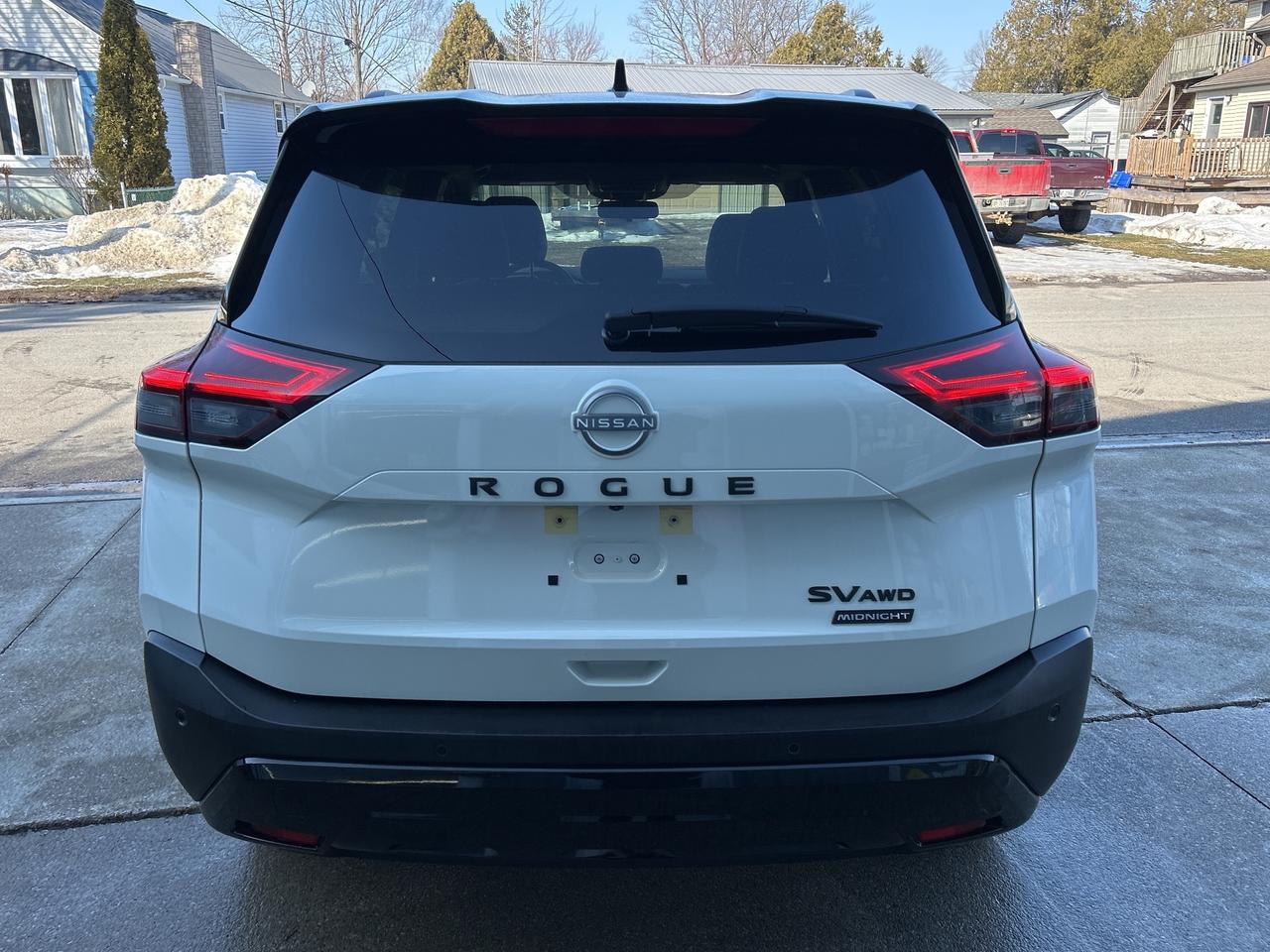2023 Nissan Rogue SV Midnight Edition ** LEATHER ** ROOF ** Photo3