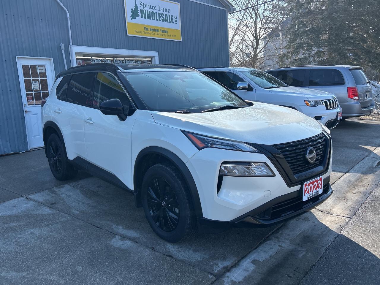 2023 Nissan Rogue SV Midnight Edition ** LEATHER ** ROOF ** Photo