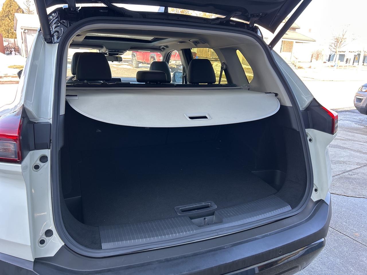 2023 Nissan Rogue SV Midnight Edition ** LEATHER ** ROOF ** Photo