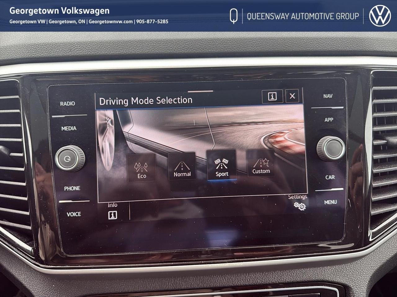 2022 Volkswagen Atlas 2.0 TSI Highline Alloy Wheel Pkg   Pano Roof   Car Photo