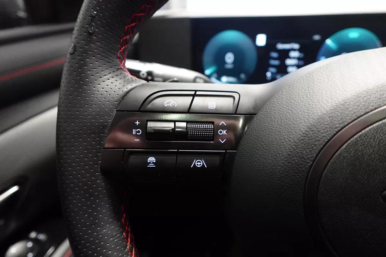 2026 Hyundai Tucson Hybrid N-LINE   HTD SEATS   HYRBID   HEATED WHEEL   SPORT Photo