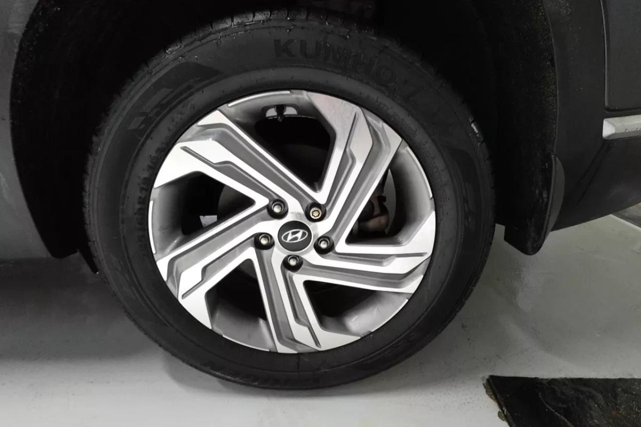 2023 Hyundai Santa Fe PREFERRED   HEATED SEATS    HEATED WHEEL   APPLE C Photo