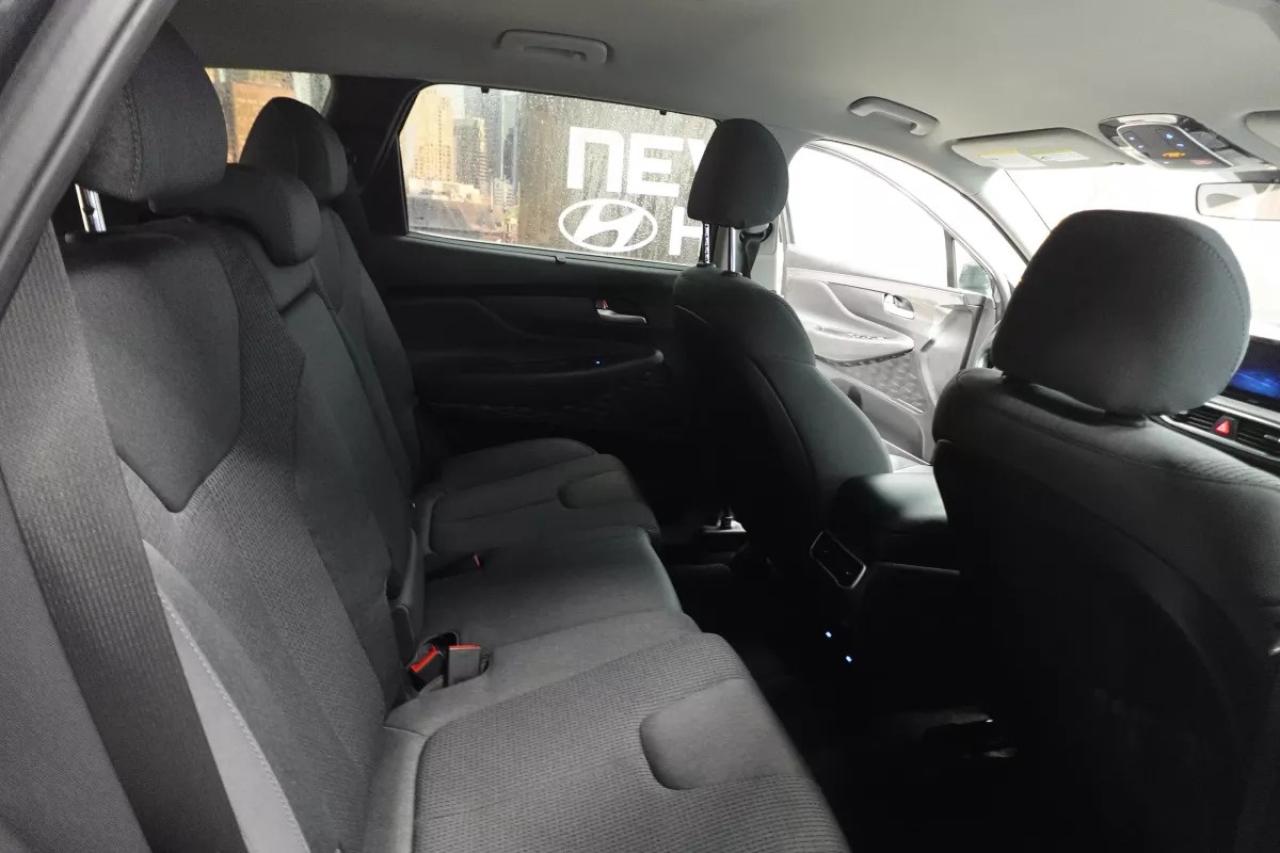 2023 Hyundai Santa Fe PREFERRED   HEATED SEATS    HEATED WHEEL   APPLE C Photo