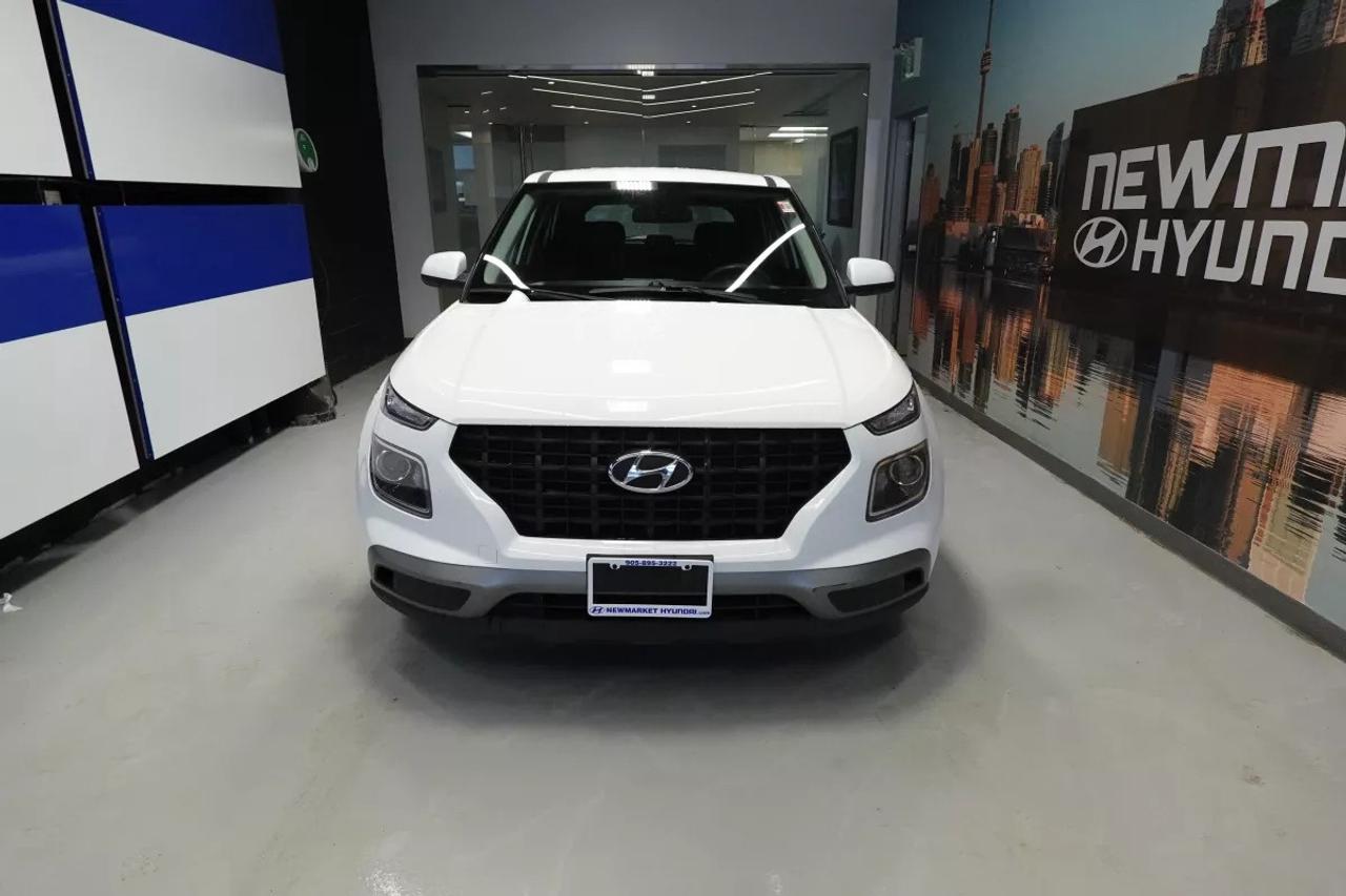2022 Hyundai Venue ESSENTIAL    HEATED SEATS   APPLE CARPLAY   ANDROI Photo