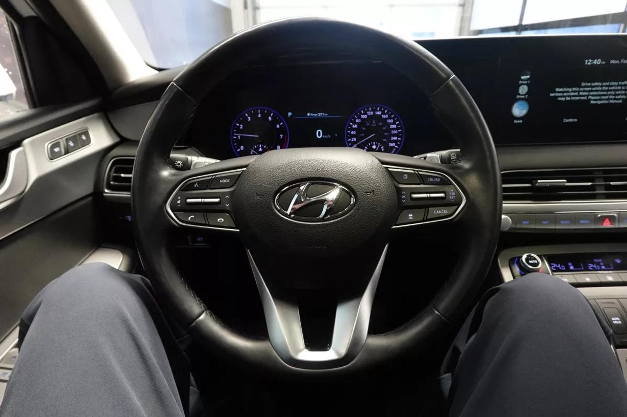 2022 Hyundai PALISADE LUXURY  COOLED SEATS   HEATED SEATS   HEATED WHEEL Photo