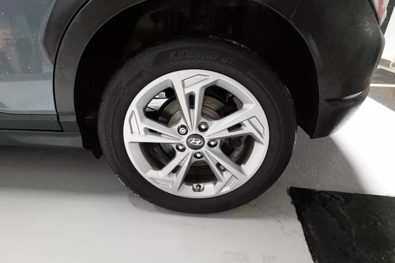 2023 Hyundai KONA PREFERRED ALL WHEEL DRIVE   HEATED SEATS   HEATED Photo