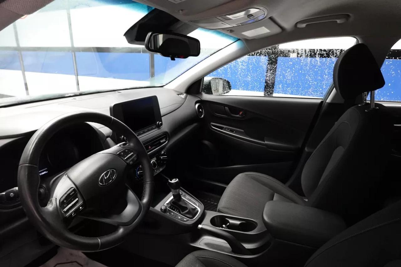 2023 Hyundai KONA PREFERRED ALL WHEEL DRIVE   HEATED SEATS   HEATED Photo
