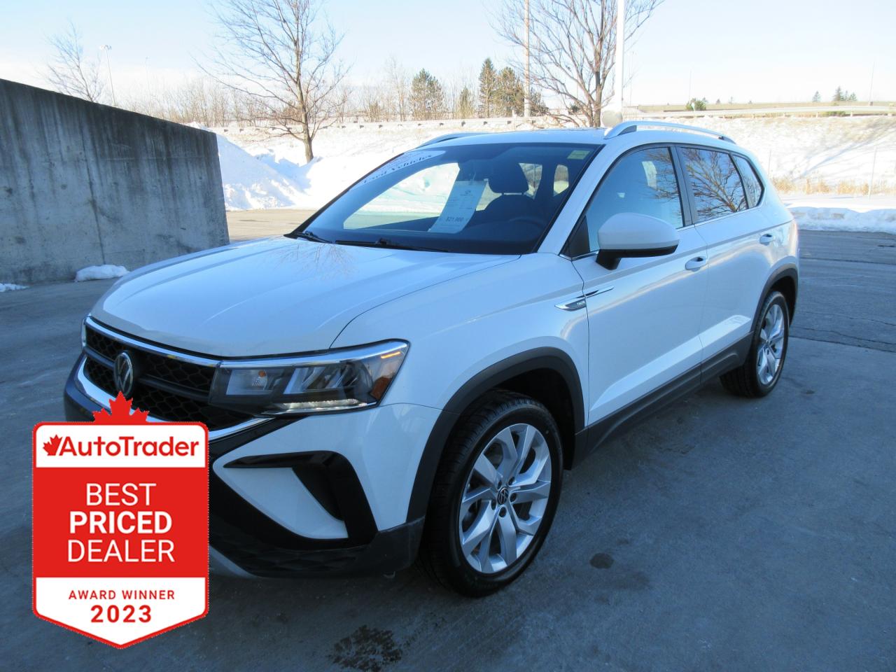 2022 Volkswagen Taos Comfortline 4dr All-Wheel Drive 4MOTION Photo