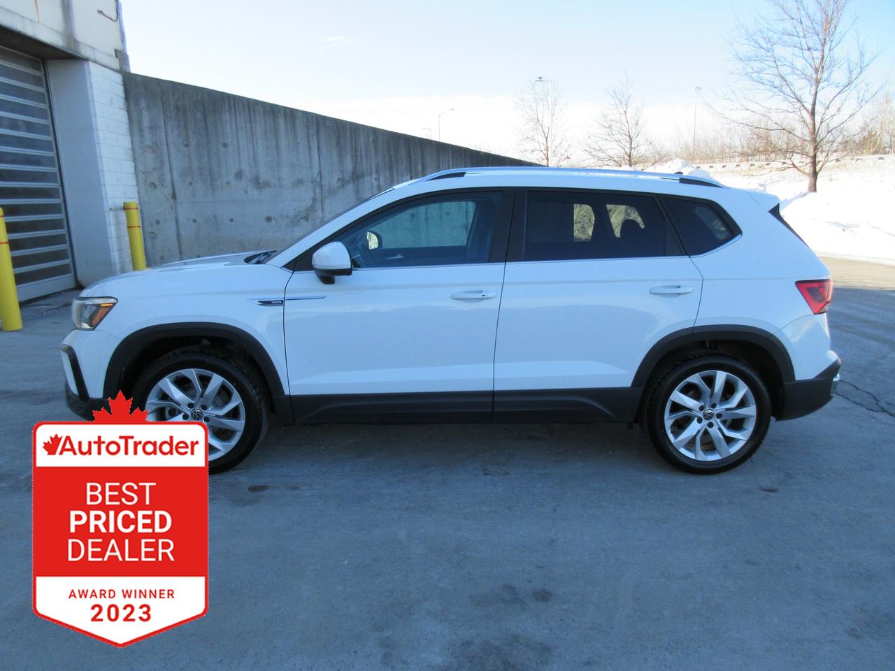 2022 Volkswagen Taos Comfortline 4dr All-Wheel Drive 4MOTION Photo