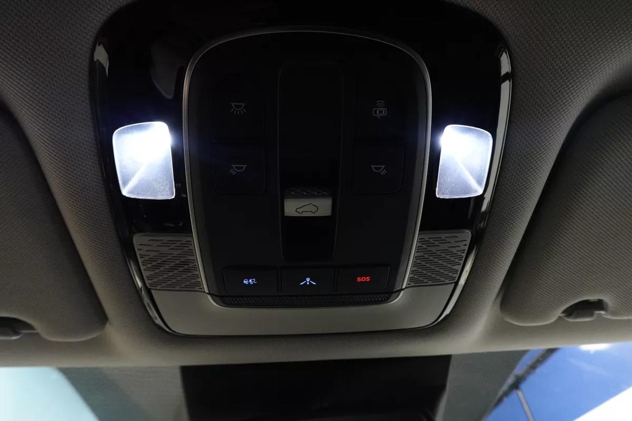 2021 Hyundai PALISADE LUXURY   COOLED SEATS HEATED SEATS   HEATED WHEEL Photo