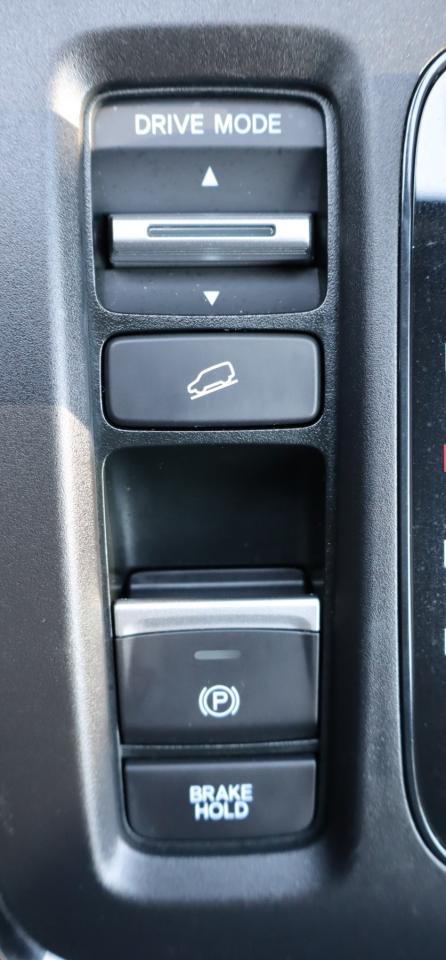 2024 Honda CR-V Hybrid Touring 4dr All-Wheel Drive Photo