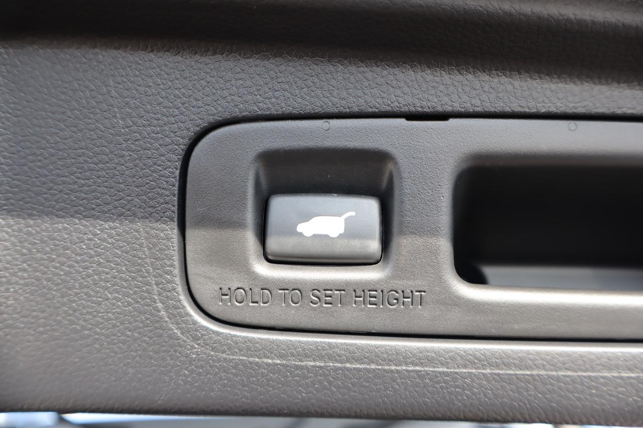 2024 Honda CR-V Hybrid Touring 4dr All-Wheel Drive Photo