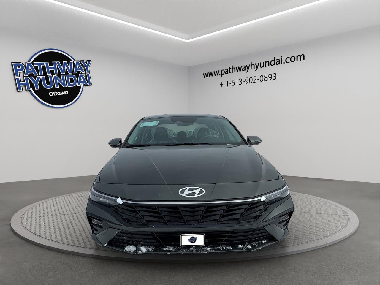 2026 Hyundai Elantra Luxury Photo
