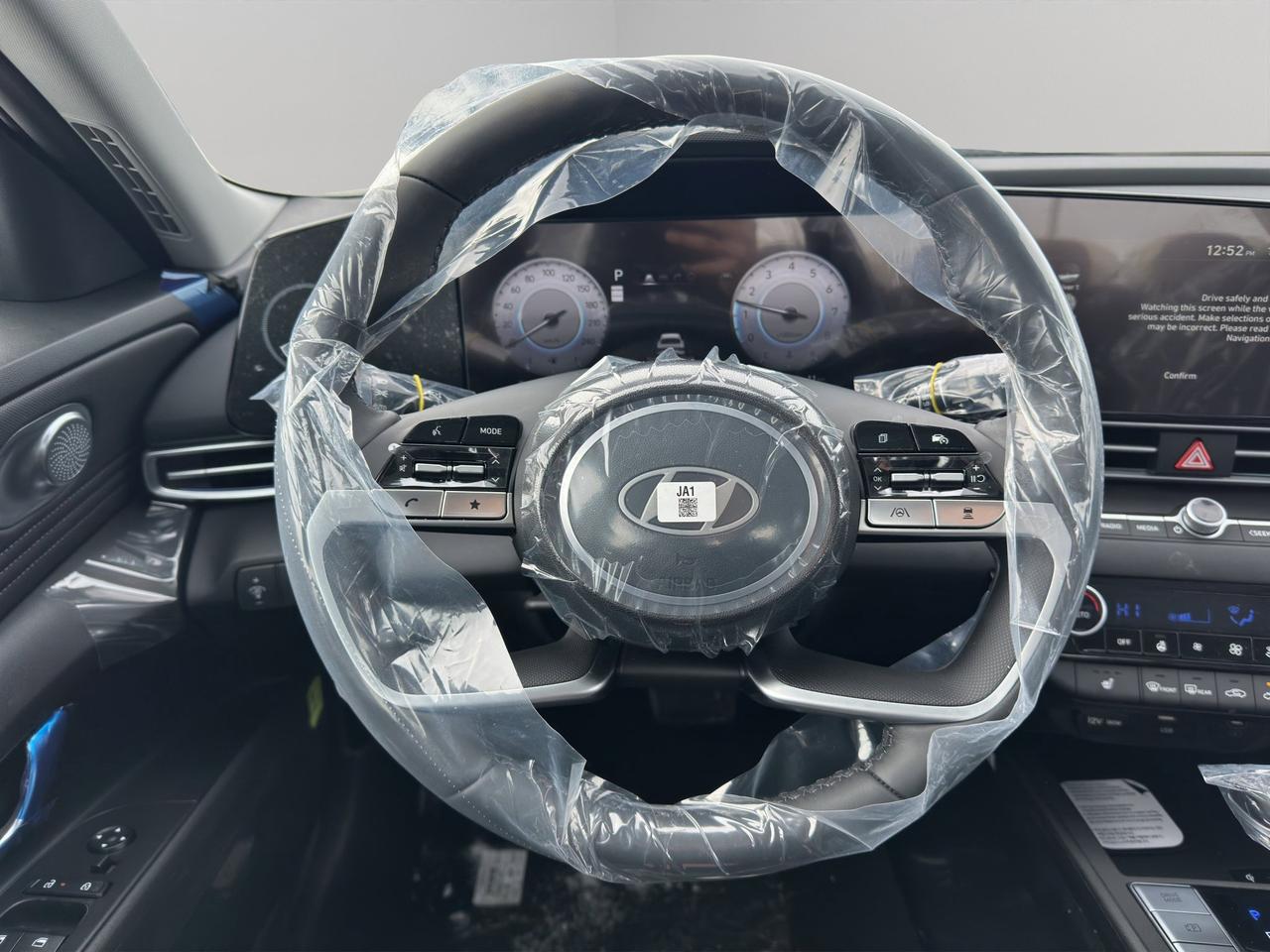 2026 Hyundai Elantra Luxury Photo