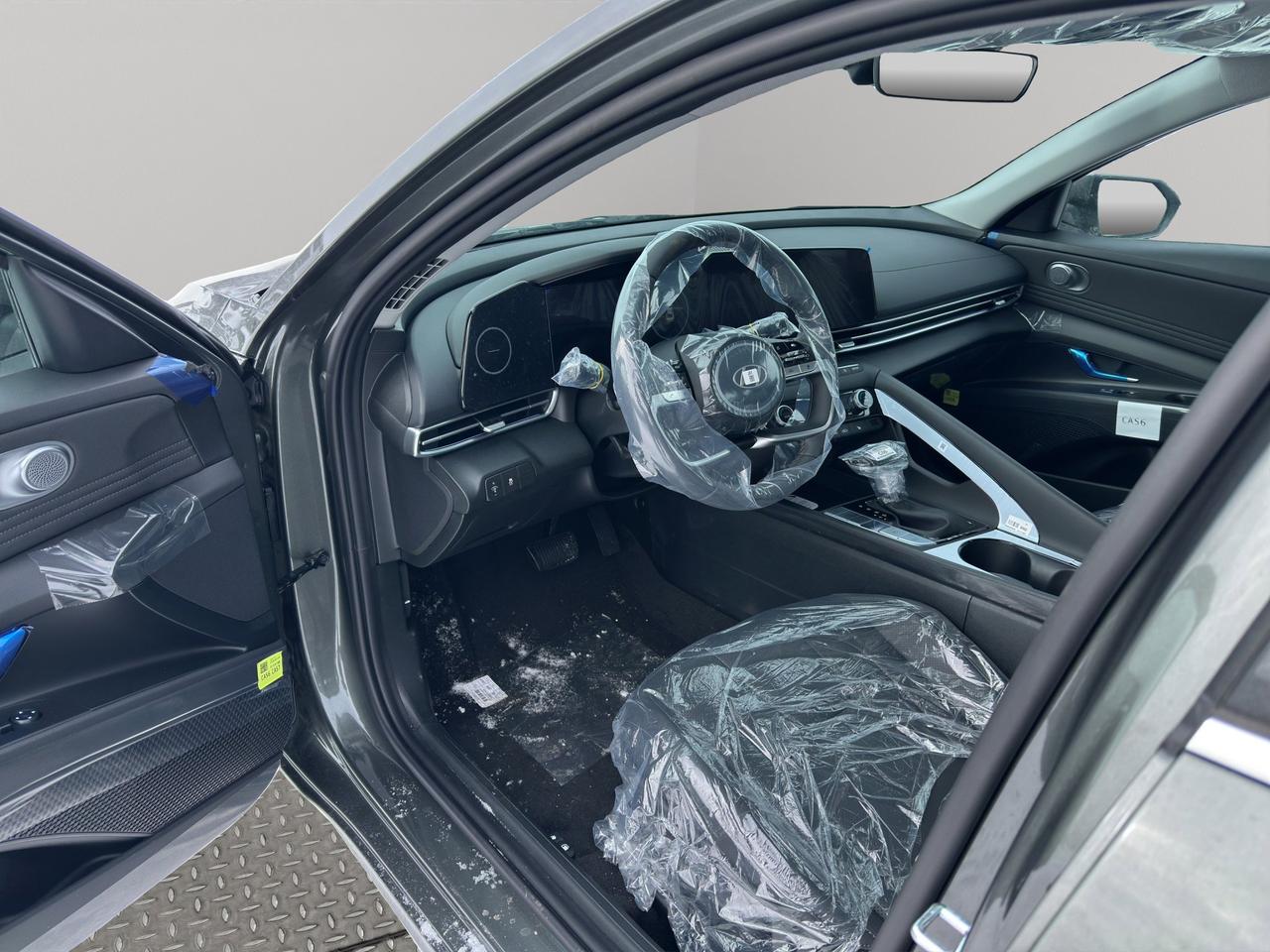2026 Hyundai Elantra Luxury Photo