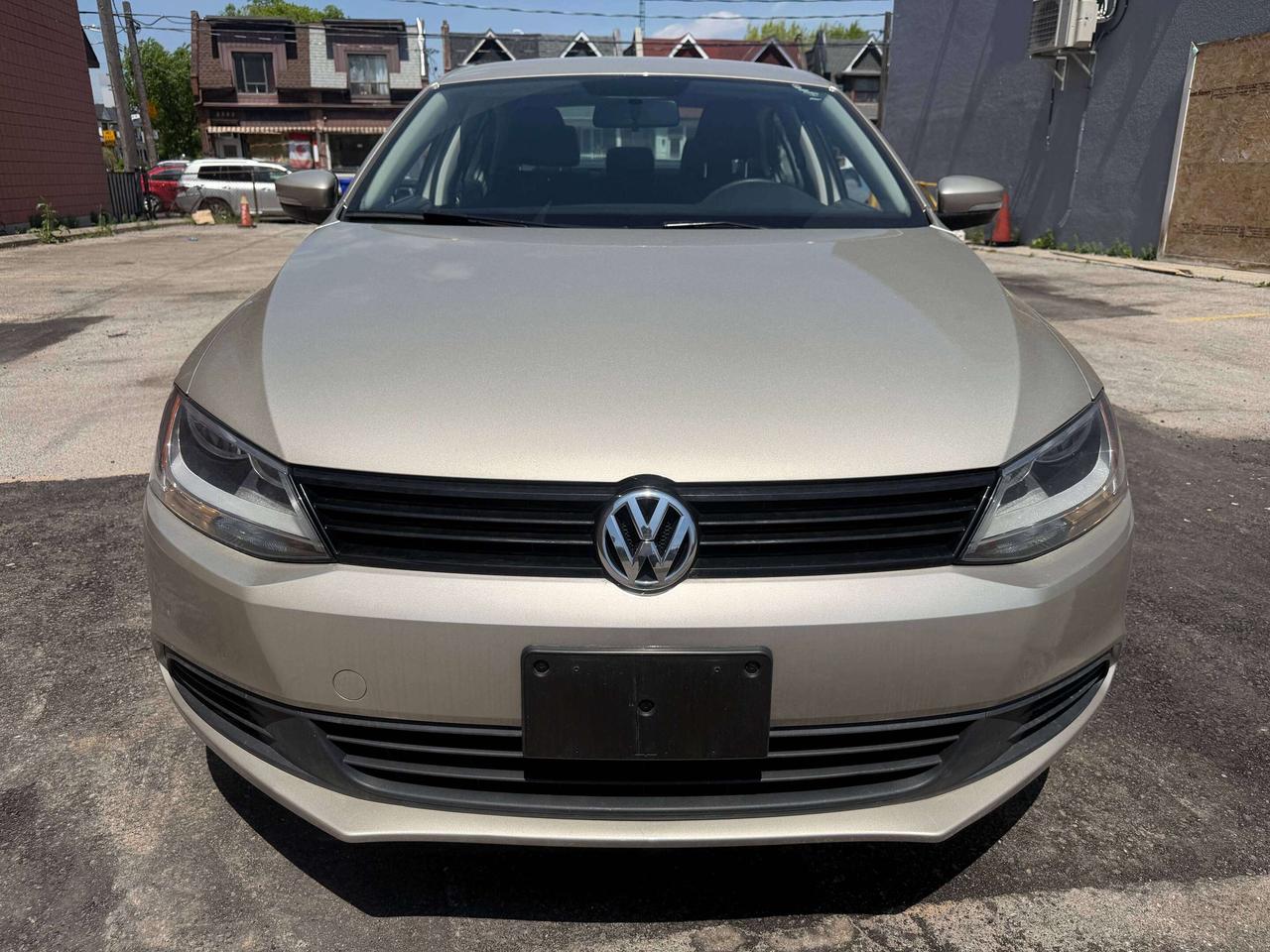 2014 Volkswagen Jetta Sedan 2.0L Auto Trendline+  !!! 66589 KMS !!! LIKE NEW Photo