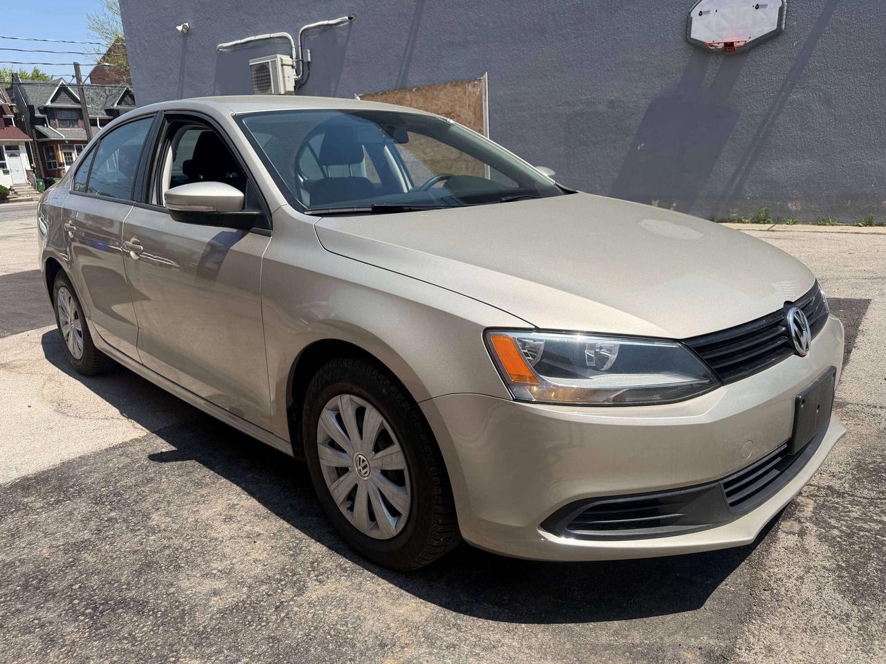 2014 Volkswagen Jetta Sedan 2.0L Auto Trendline+  !!! 66589 KMS !!! LIKE NEW Photo