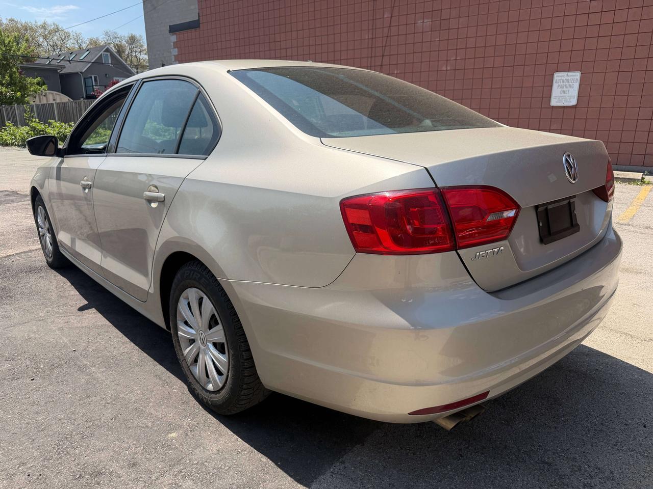 2014 Volkswagen Jetta 2.0L Auto Trendline+  !!! 66589 KMS !!! LIKE NEW Photo