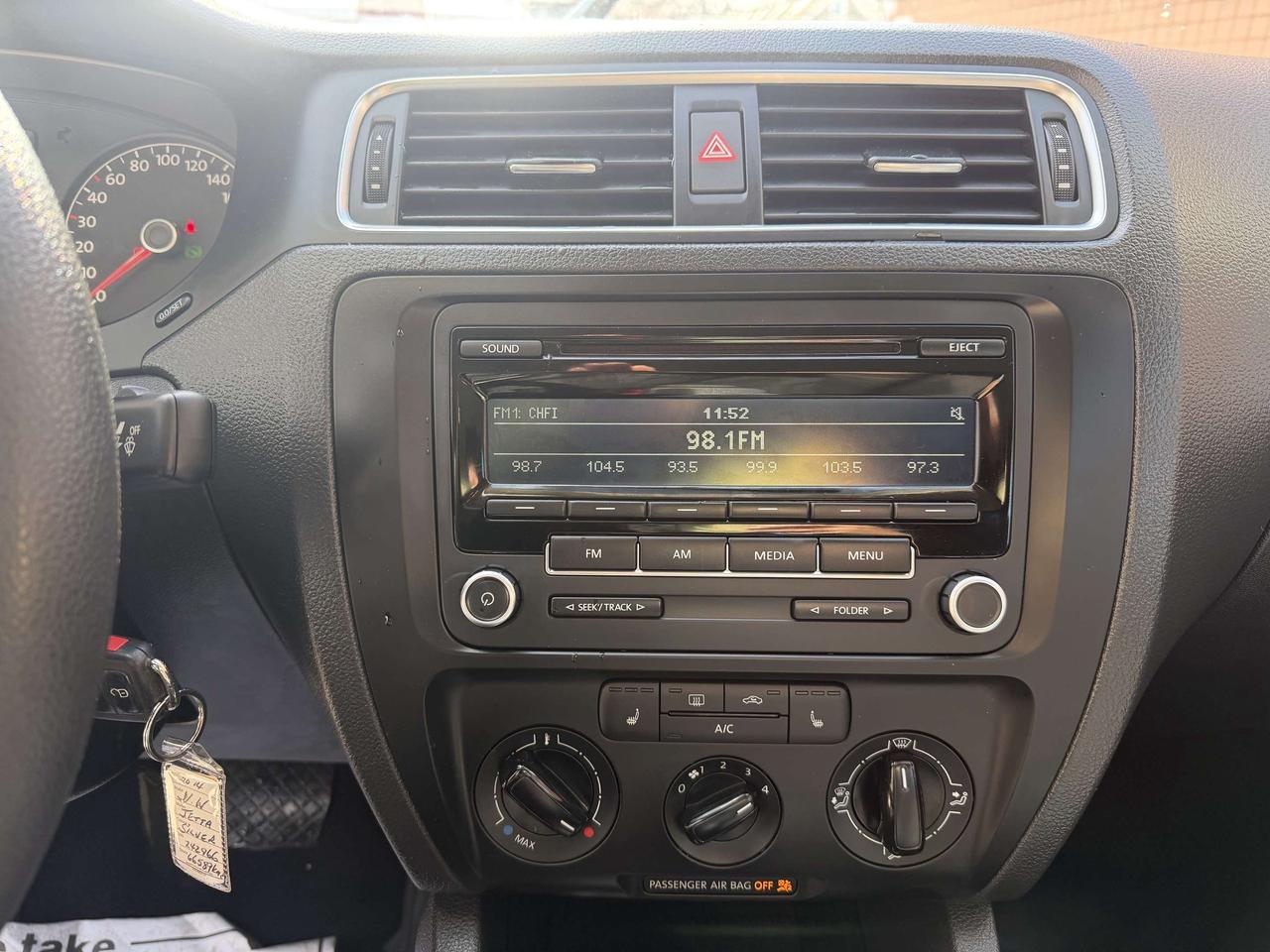 2014 Volkswagen Jetta 2.0L Auto Trendline+  !!! 66589 KMS !!! LIKE NEW Photo