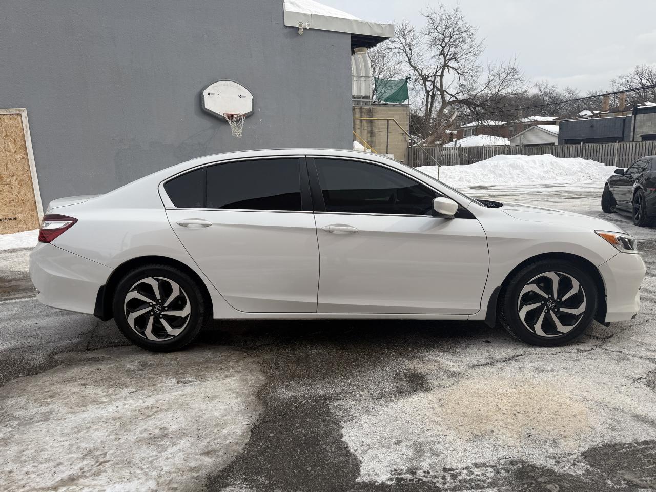 2016 Honda Accord Sedan 4dr I4 CVT LX w-Honda Sensing / ONE OWNER / MINT Photo