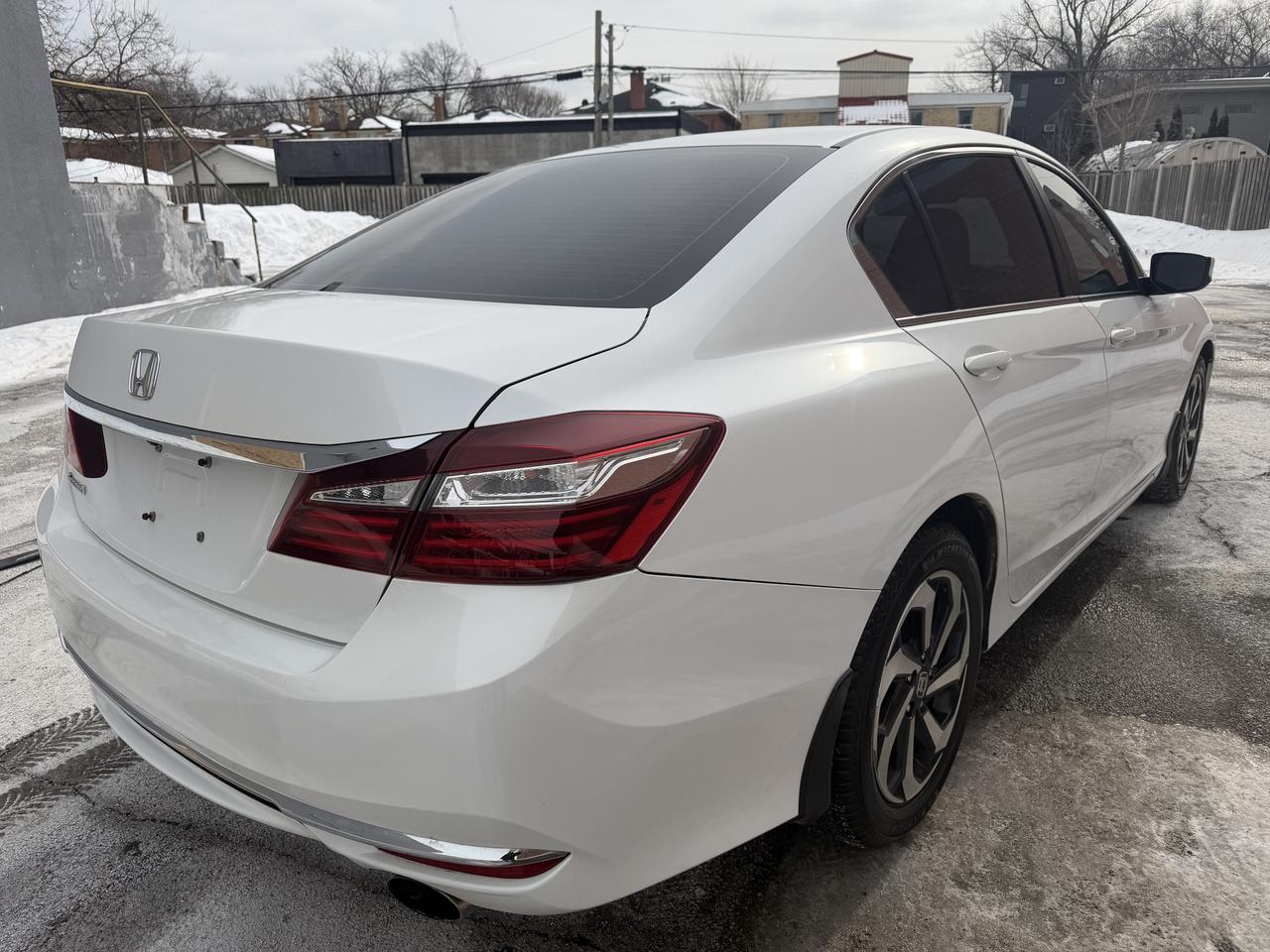 2016 Honda Accord Sedan 4dr I4 CVT LX w-Honda Sensing / ONE OWNER / MINT Photo