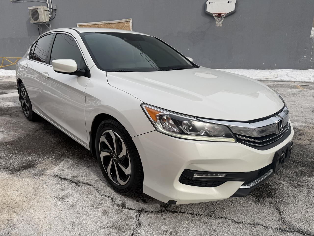 2016 Honda Accord Sedan 4dr I4 CVT LX w-Honda Sensing / ONE OWNER / MINT Photo