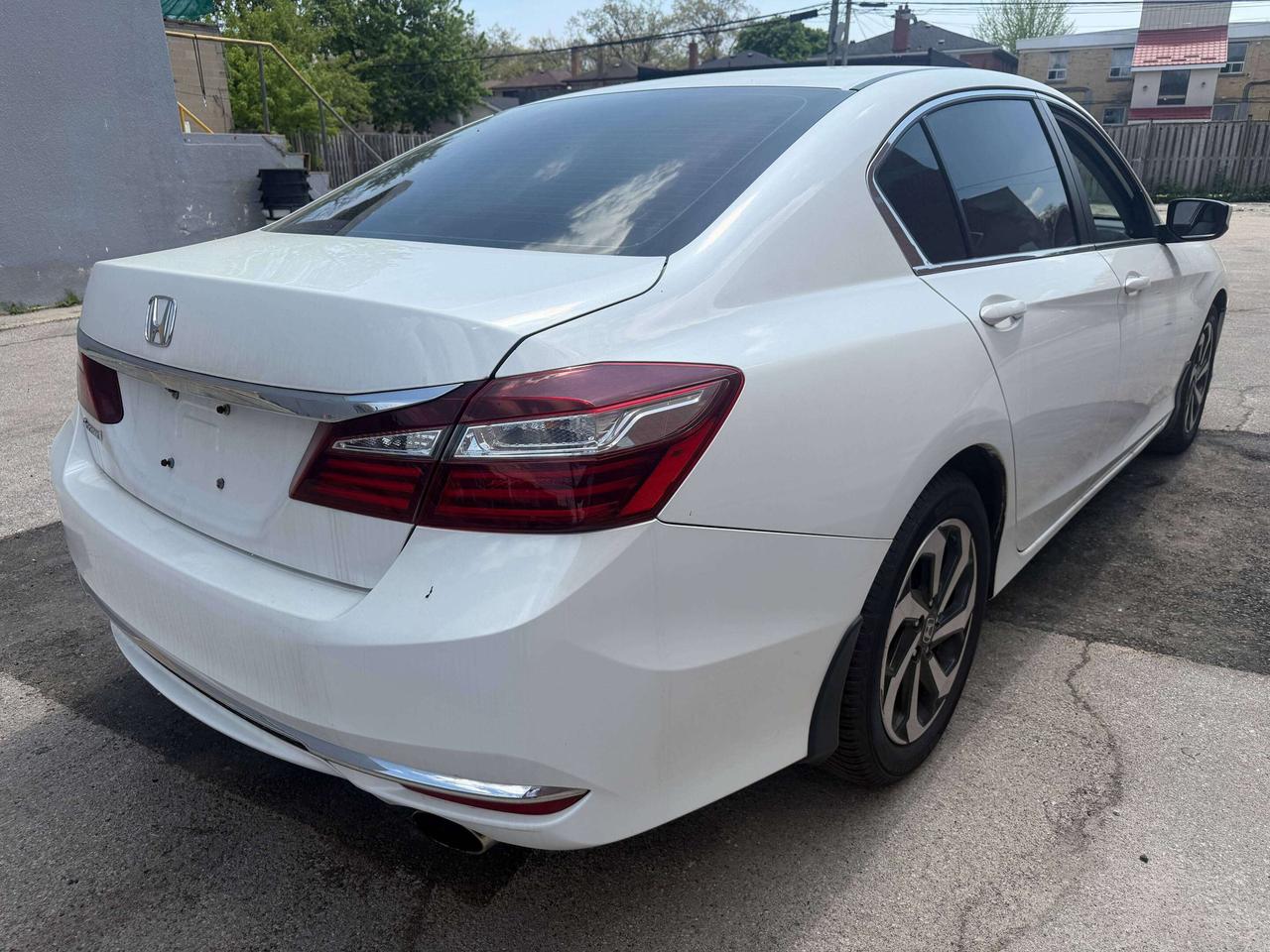 2016 Honda Accord Sedan 4dr I4 CVT LX w-Honda Sensing / ONE OWNER / MINT Photo