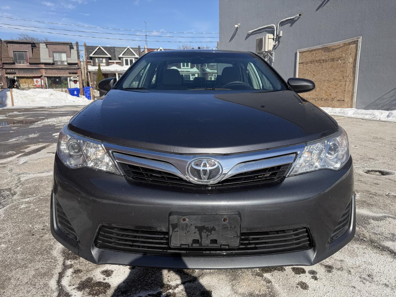 2012 Toyota Camry LE / AUTO / METICULOUSLY  MAINTAINED 129550 KMS !! Photo