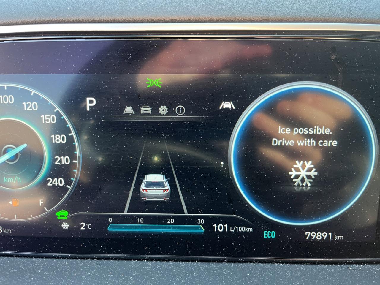 2022 Hyundai Tucson Hybrid Luxury | Reverse Cam | Heated Seats Photo