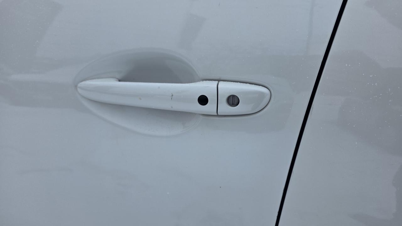 2023 Mazda CX-9 7 PASSENGERS AWD LOW LOW KM 1 OWNER CLEAN CARFAX Photo3