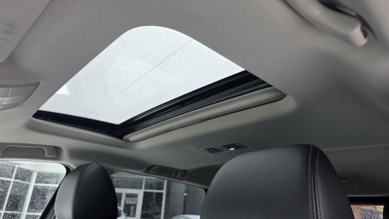 2023 Mazda CX-9 7 PASSENGERS AWD LOW LOW KM 1 OWNER CLEAN CARFAX Photo