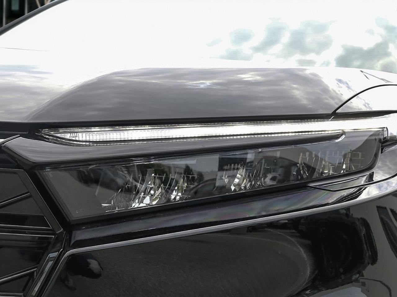 2026 Honda CR-V Hybrid Touring 4dr All-Wheel Drive Photo