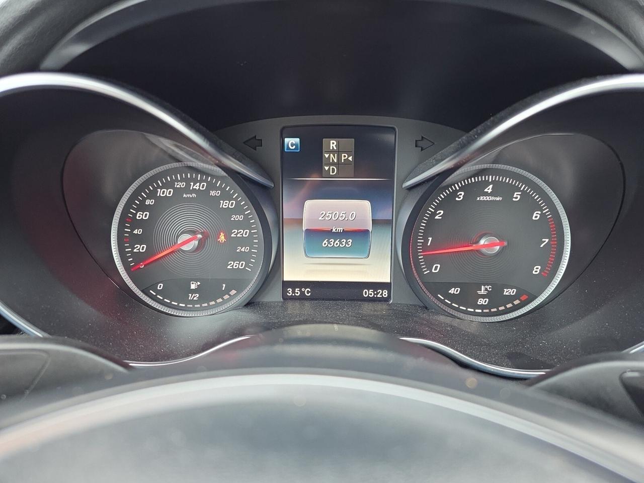 2016 Mercedes-Benz C-Class C300 4MATIC AMG PKG * NO ACCIDENTS / PANO / BLIND Photo