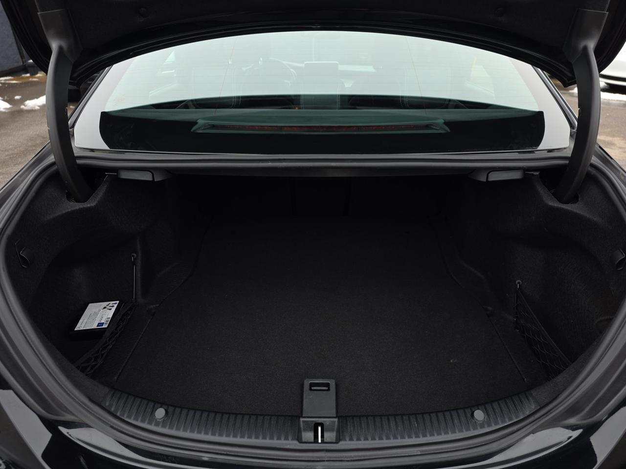 2016 Mercedes-Benz C-Class C300 4MATIC AMG PKG * NO ACCIDENTS / PANO / BLIND Photo