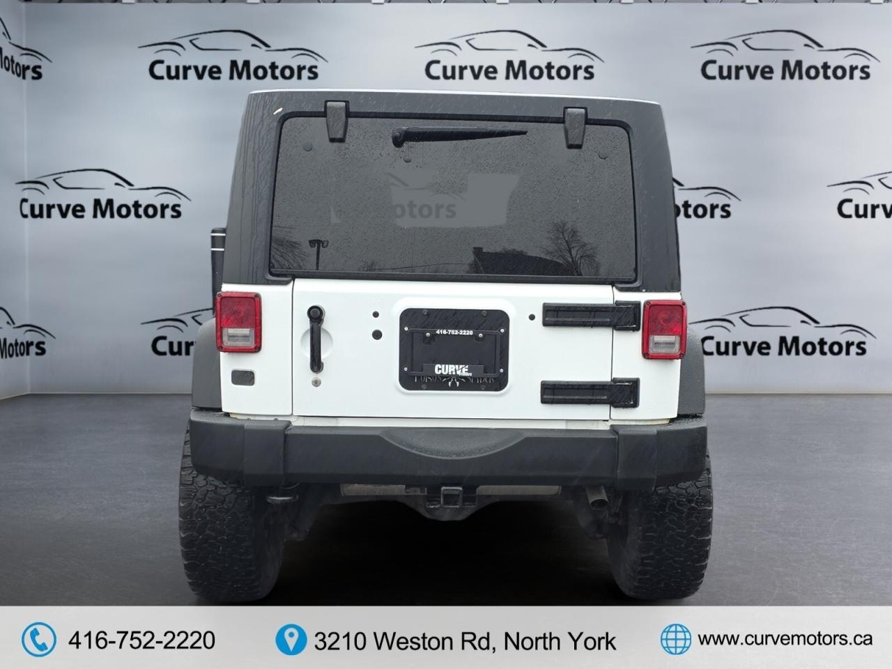 2017 Jeep WRANGLER UNLIMITED 4WD 4dr Sport * 1 OWNER / LOW KM / AUTOMATIC / 3.6 Photo