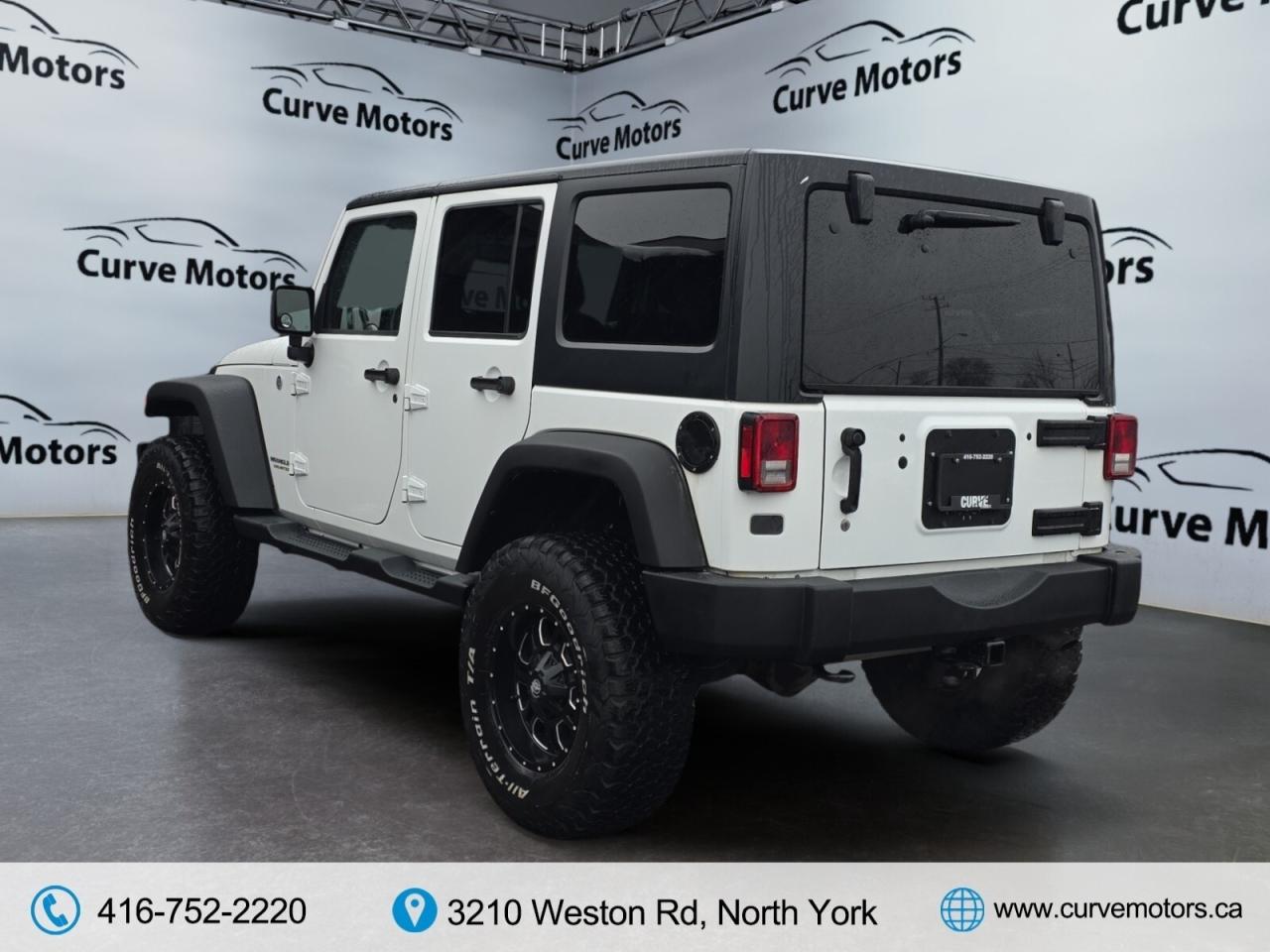 2017 Jeep WRANGLER UNLIMITED 4WD 4dr Sport * 1 OWNER / LOW KM / AUTOMATIC / 3.6 Photo