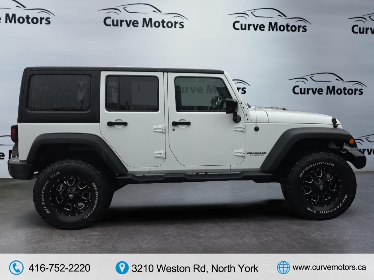 2017 Jeep WRANGLER UNLIMITED 4WD 4dr Sport * 1 OWNER / LOW KM / AUTOMATIC / 3.6 Photo