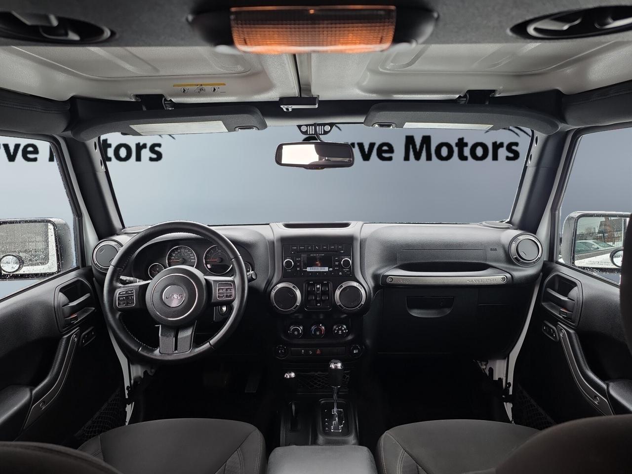 2017 Jeep WRANGLER UNLIMITED 4WD 4dr Sport * 1 OWNER / LOW KM / AUTOMATIC / 3.6 Photo