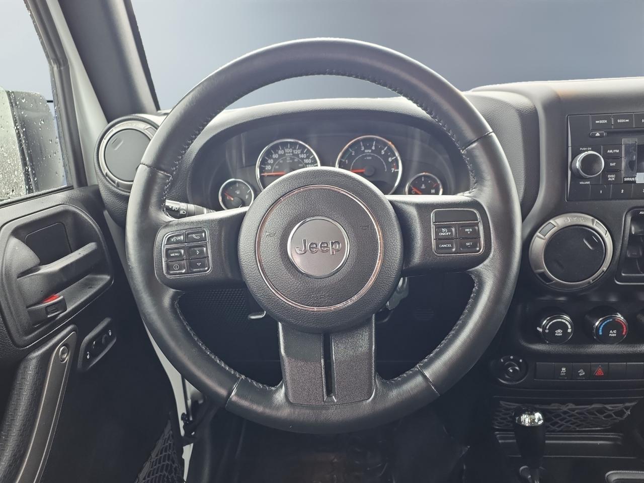 2017 Jeep WRANGLER UNLIMITED 4WD 4dr Sport * 1 OWNER / LOW KM / AUTOMATIC / 3.6 Photo