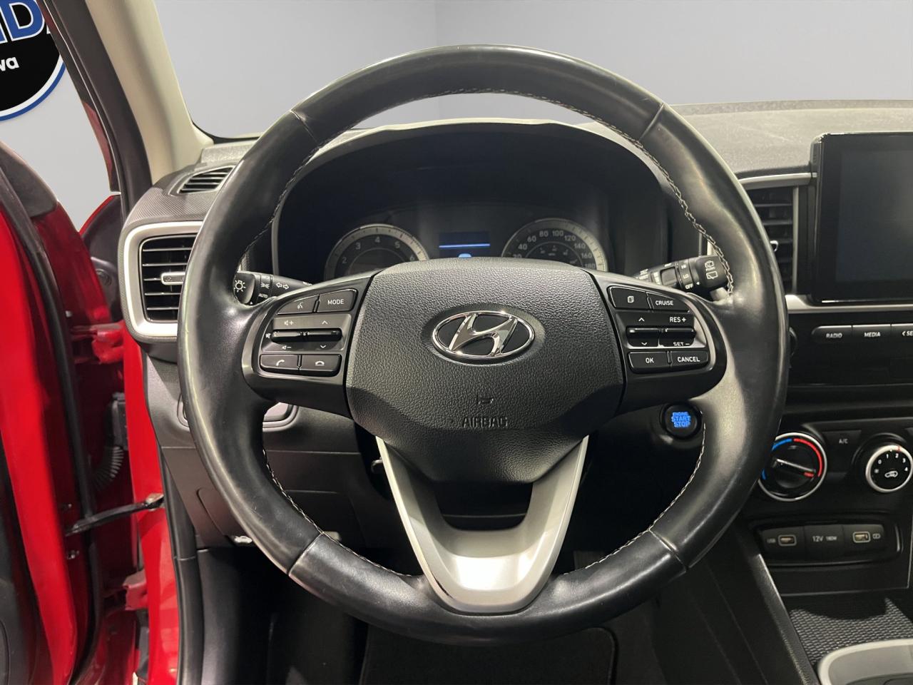 2022 Hyundai Venue Trend | Reverse Cam | Heated Seats Photo