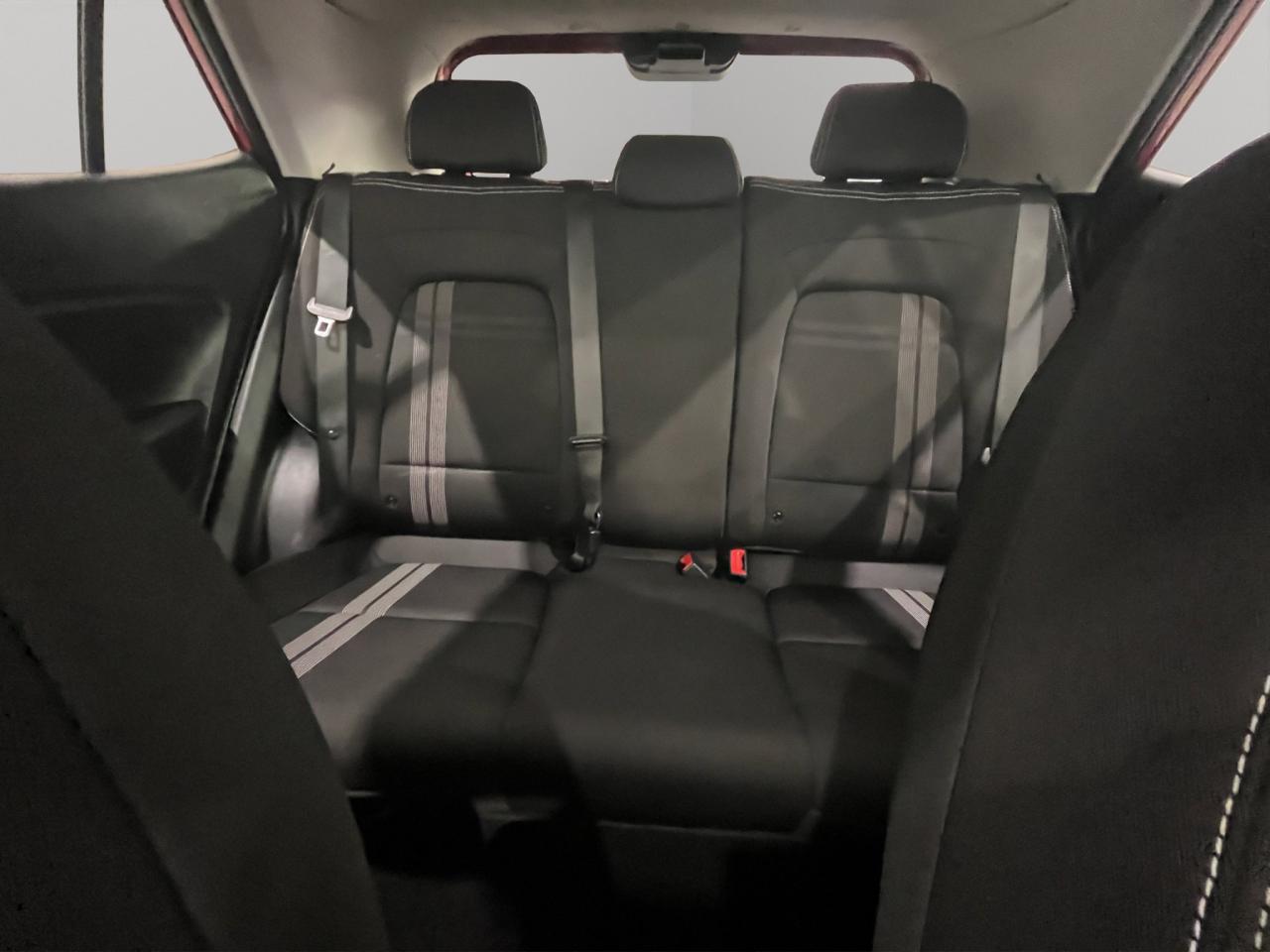 2022 Hyundai Venue Trend | Reverse Cam | Heated Seats Photo