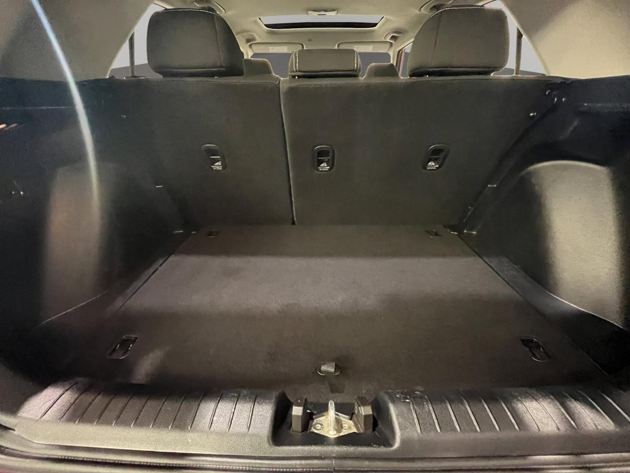 2022 Hyundai Venue Trend | Reverse Cam | Heated Seats Photo