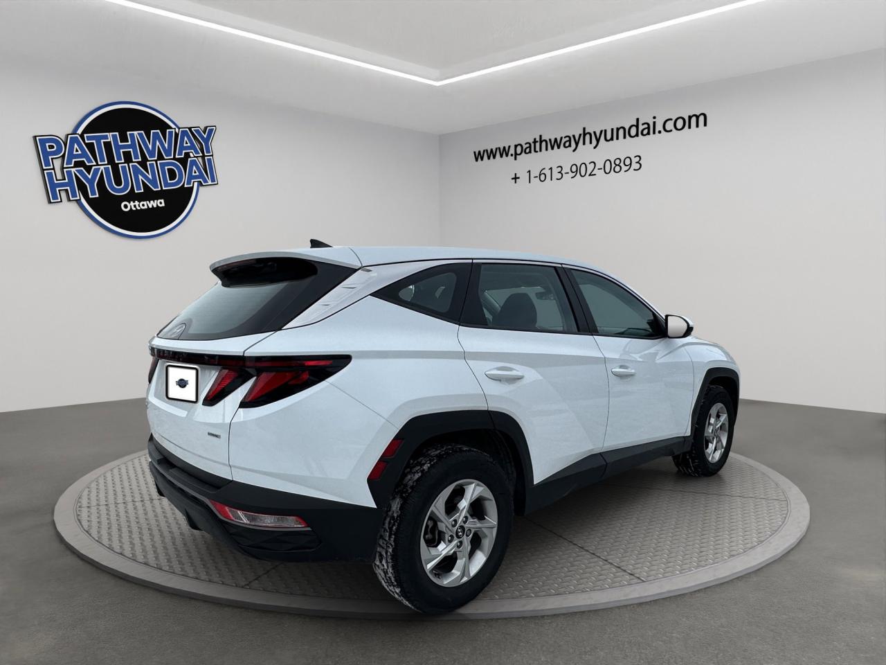 2023 Hyundai Tucson Essential | Reverse Cam | Heated Seats Photo