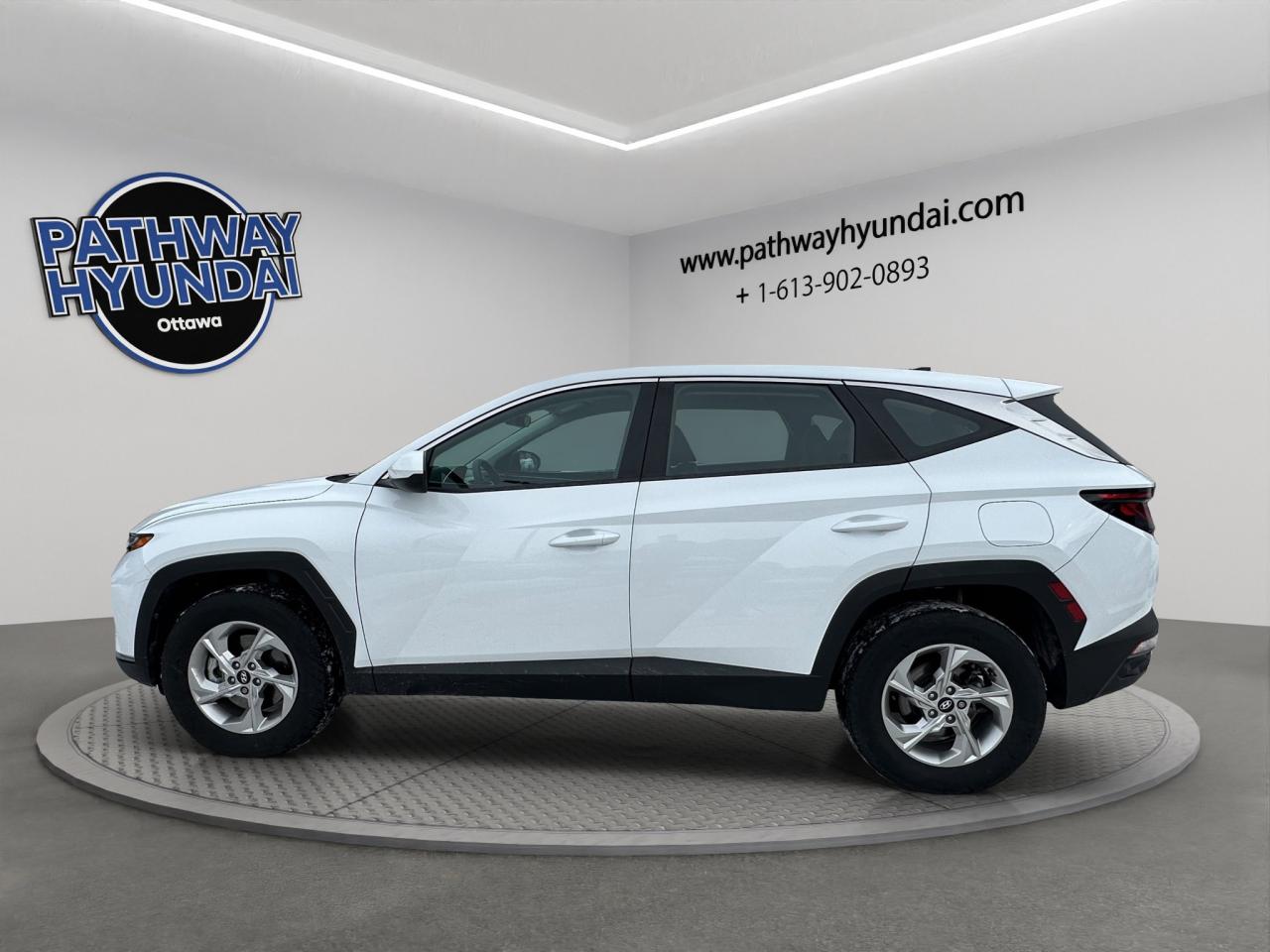 2023 Hyundai Tucson Essential | Reverse Cam | Heated Seats Photo