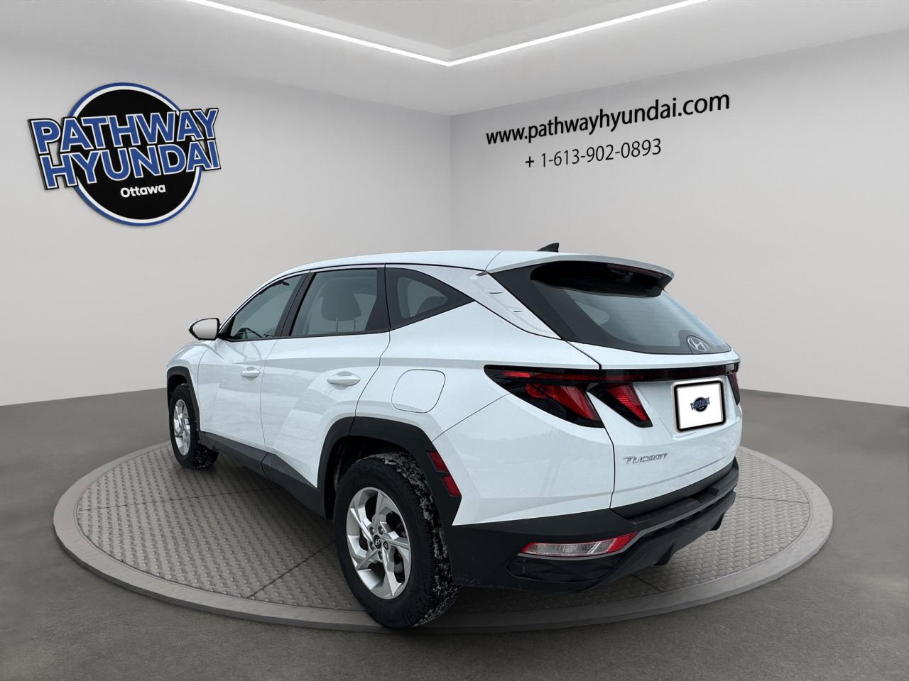 2023 Hyundai Tucson Essential | Reverse Cam | Heated Seats Photo