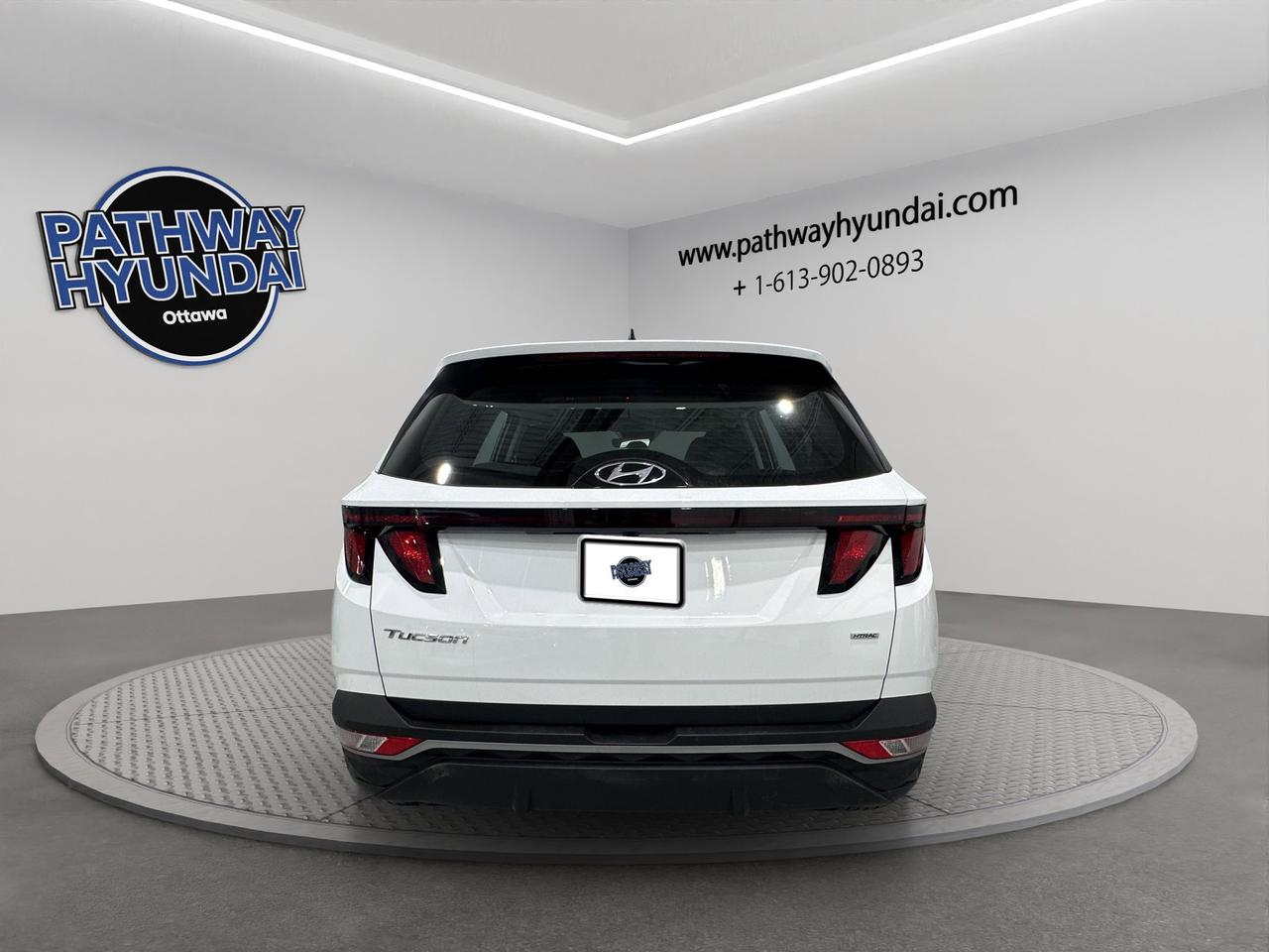 2023 Hyundai Tucson Essential | Reverse Cam | Heated Seats Photo4