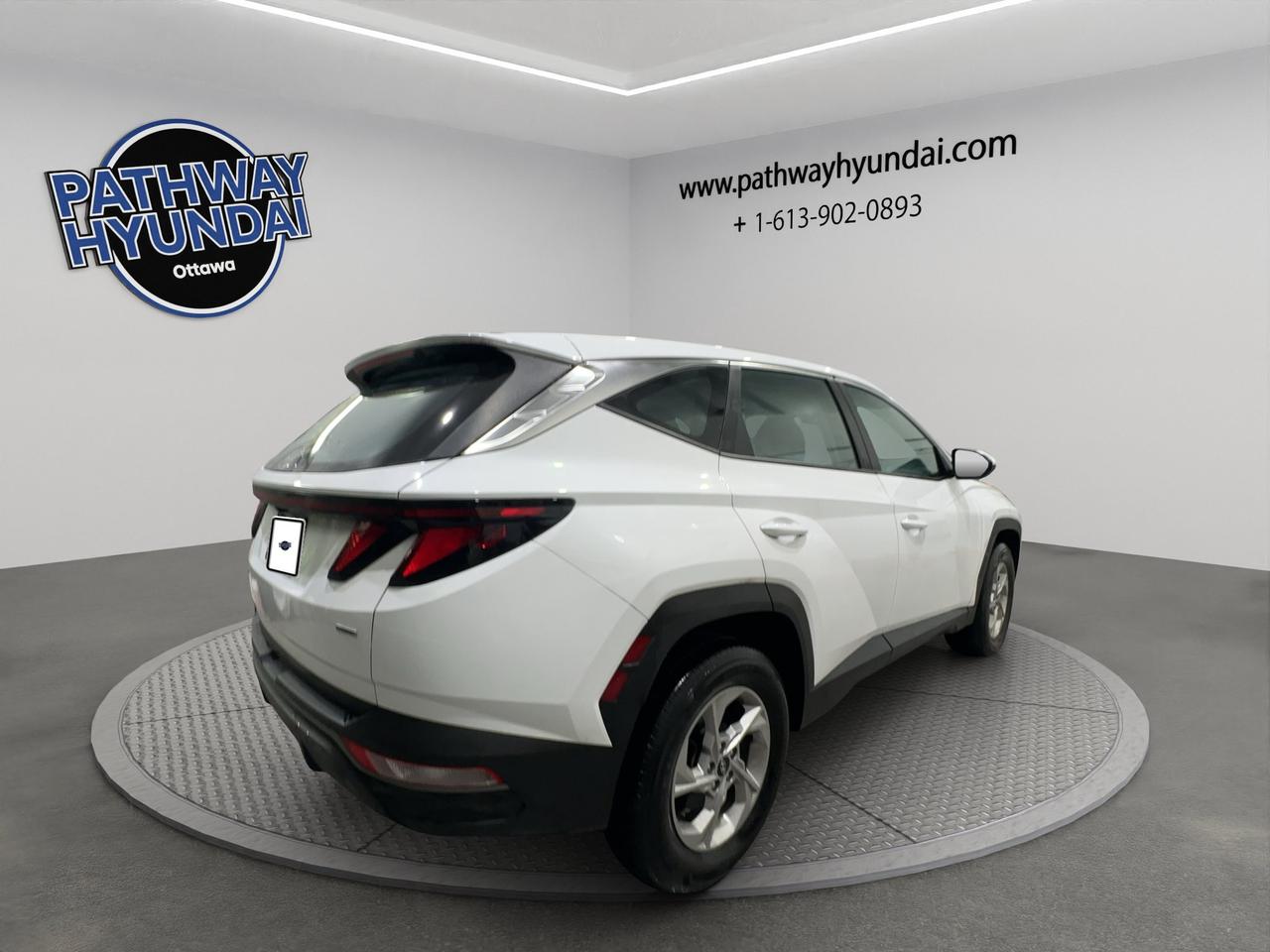 2023 Hyundai Tucson Essential | AWD | Lane Keeping Assist and Lane Departure Warning Photo